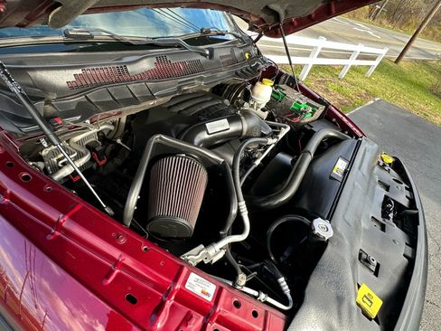 Used 2018 RAM 1500 Rebel w/ Luxury Group image 40