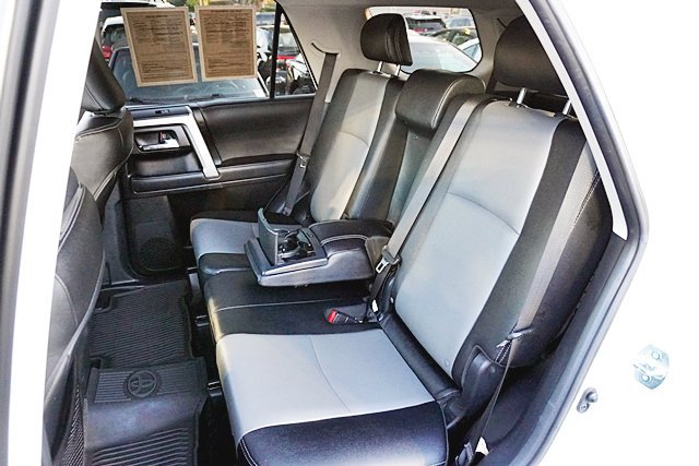 Used 2023 Toyota 4Runner SR5 Premium w/ Moonroof Package RWD image 27