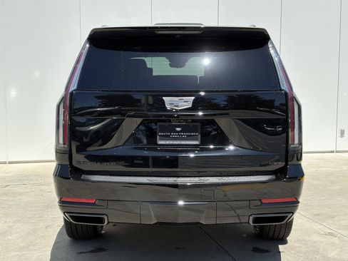 New 2026 Cadillac Escalade Platinum Sport AWD/4WD image 8