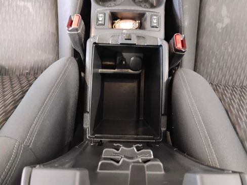 Used 2019 Nissan Rogue SV image 24