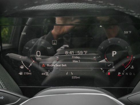 Used 2026 GMC Yukon Denali w/ Sun & Power Step Package AWD/4WD image 18