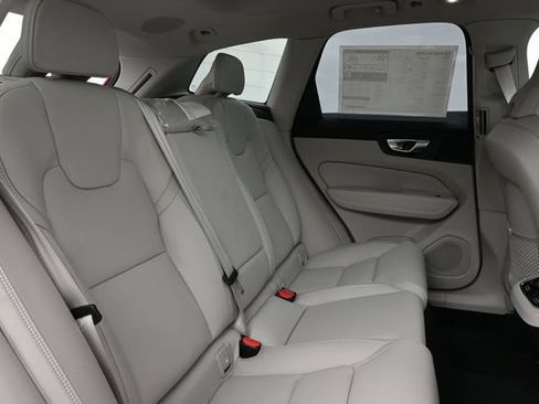 New 2026 Volvo XC60 B5 Ultra w/ Protection Package Premier AWD/4WD image 34