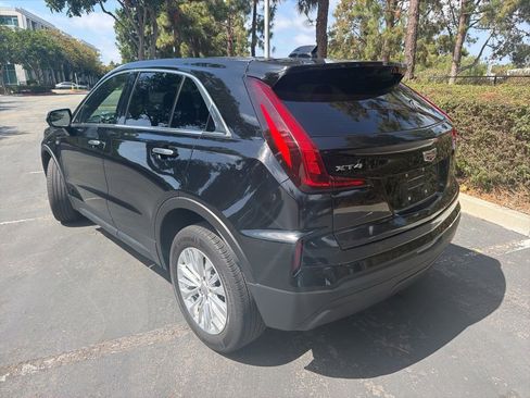 Certified 2024 Cadillac XT4 Luxury FWD image 6