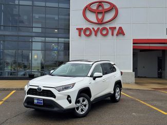 Used 2021 Toyota RAV4 XLE w/ Convenience Package video 1