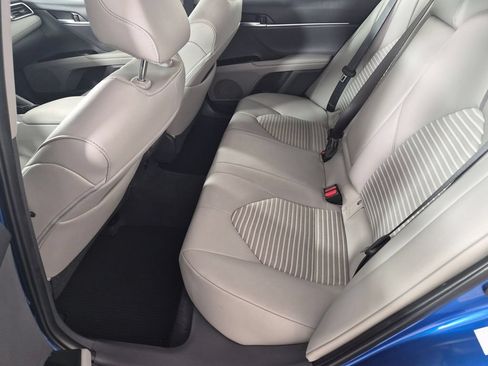 Used 2018 Toyota Camry SE FWD image 24