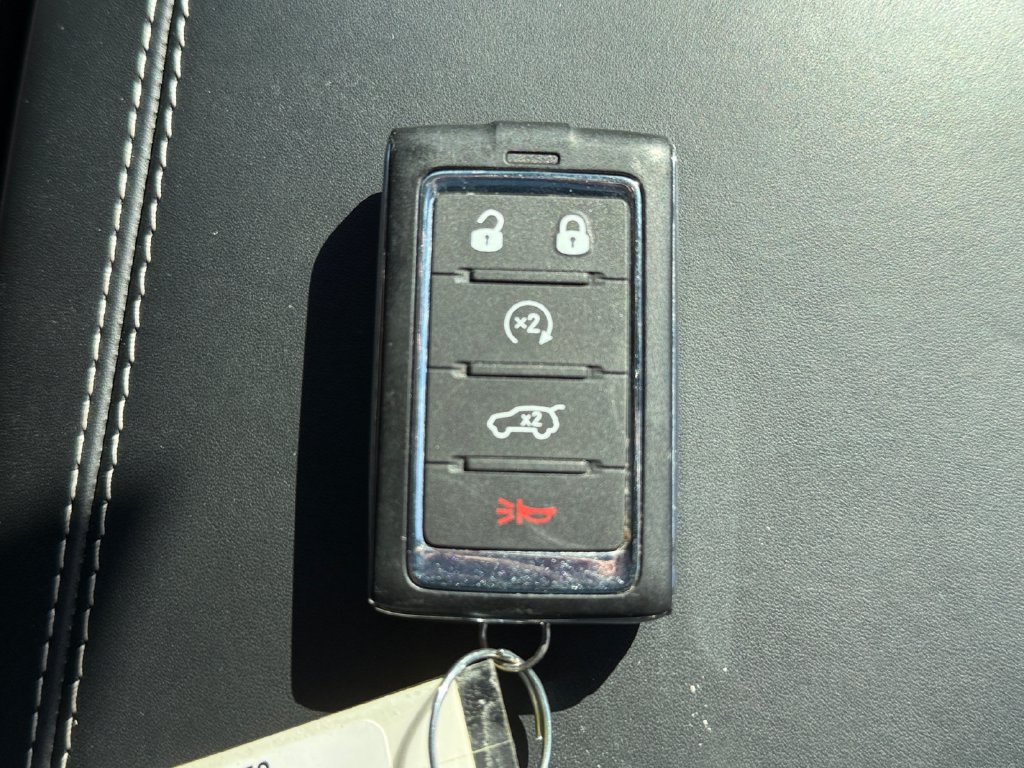 Used 2026 Jeep Grand Cherokee Limited AWD/4WD image 43