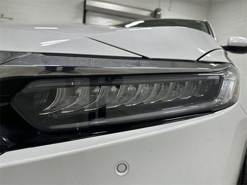 Used 2021 Honda Accord EX-L image 11