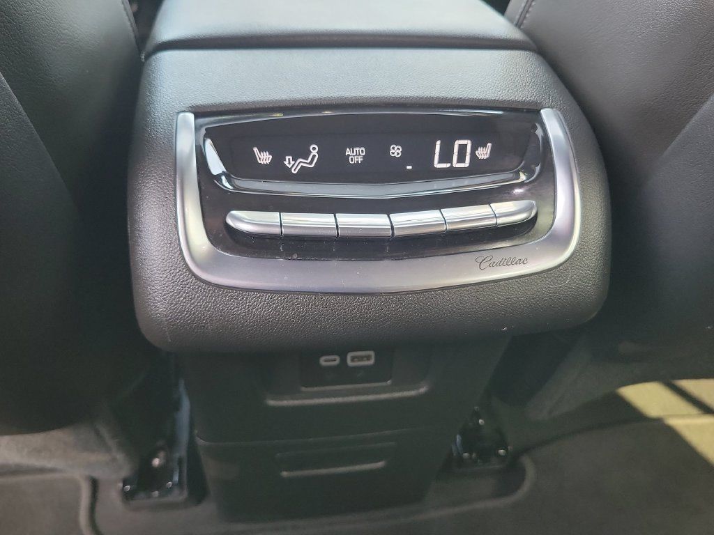 Certified 2023 Cadillac XT6 Premium Luxury FWD image 21