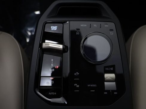 New 2026 BMW iX xDrive45 image 13