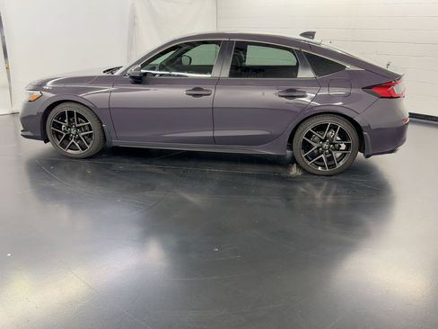 Certified 2024 Honda Civic Sport Touring image 2