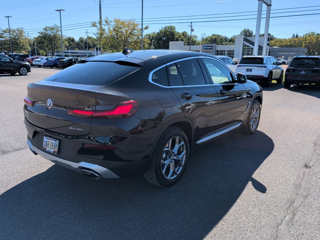 Used 2025 BMW X4 xDrive30i w/ Premium Package AWD/4WD image 14
