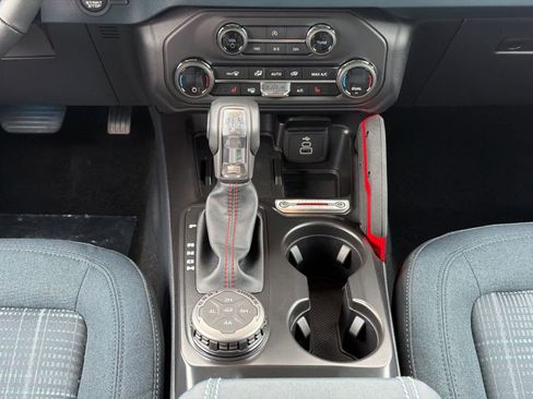 New 2026 Ford Bronco Heritage Edition AWD/4WD image 17