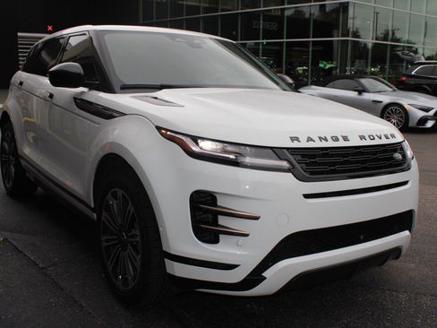 Certified 2025 Land Rover Range Rover Evoque Dynamic SE image 6