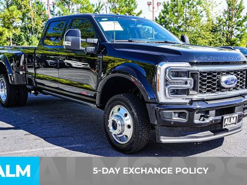 Used 2025 Ford F450 Platinum w/ FX4 Off-Road Package image 4