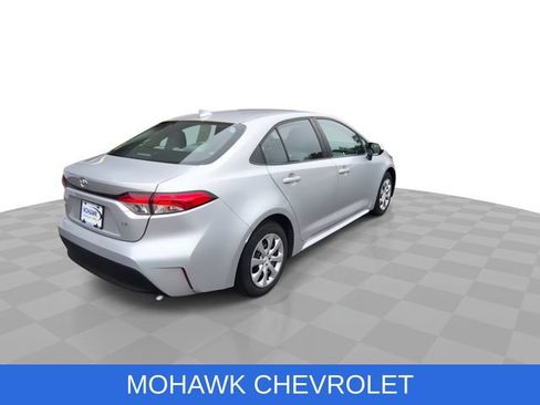 Used 2024 Toyota Corolla LE FWD image 8