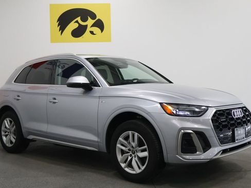 Used 2023 Audi Q5 2.0T Premium w/ Convenience Package AWD/4WD image 6