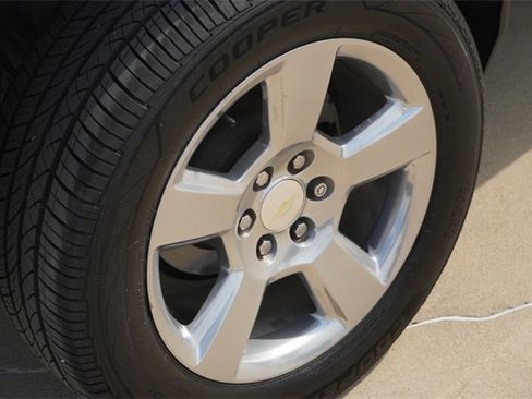 Used 2018 Chevrolet Silverado 1500 LT w/ Texas Edition image 9