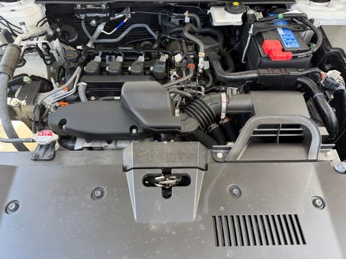 Used 2025 Honda CR-V EX image 8