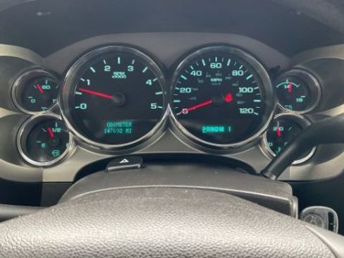 Used 2014 Chevrolet Silverado 3500 W/T w/ Snow Plow Prep Package AWD/4WD image 11