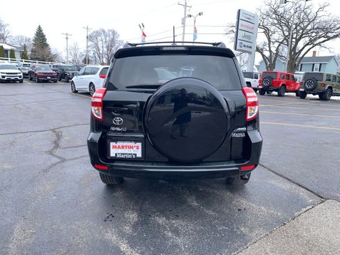 Used 2012 Toyota RAV4 w/ Upgrade Value Pkg image 6