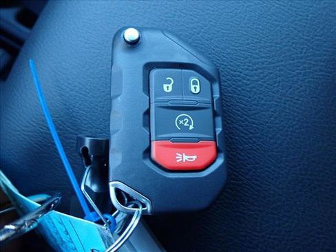 New 2025 Jeep Wrangler Unlimited Rubicon 392 image 27