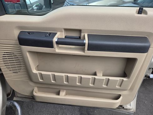 Used 2008 Ford F350 2WD Crew Cab Super Duty image 13