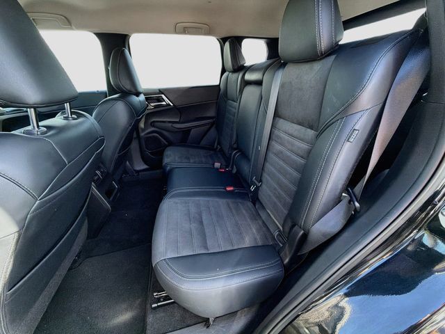 Used 2024 Mitsubishi Outlander SE FWD image 25