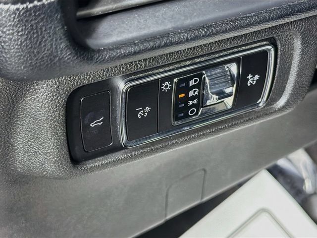 Used 2024 Lincoln Corsair AWD w/ Equipment Group 101A image 10