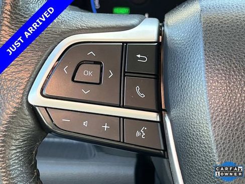 Used 2024 Toyota Sienna XLE image 30