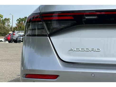 Used 2024 Honda Accord EX-L image 13