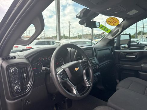 Used 2022 Chevrolet Silverado 2500 Custom w/ Safety Confidence Package AWD/4WD image 8