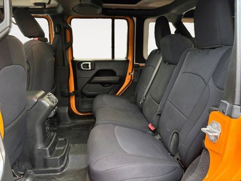 Used 2021 Jeep Wrangler Unlimited Rubicon image 10
