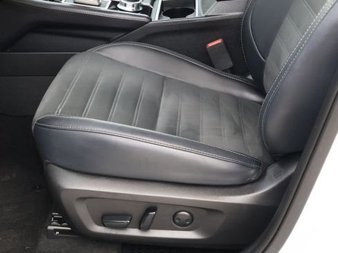 Used 2024 Mitsubishi Outlander SE FWD image 13
