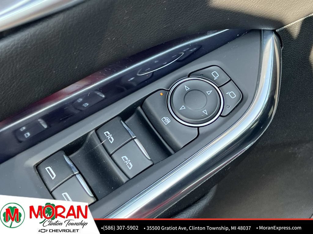 Certified 2023 Cadillac XT4 Luxury w/ Cold Weather Package AWD/4WD image 18
