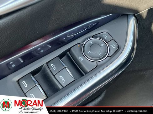 Certified 2023 Cadillac XT4 Luxury w/ Cold Weather Package AWD/4WD image 18