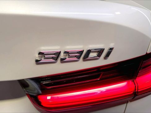 Used 2020 BMW 330i xDrive Sedan w/ Premium Package image 35