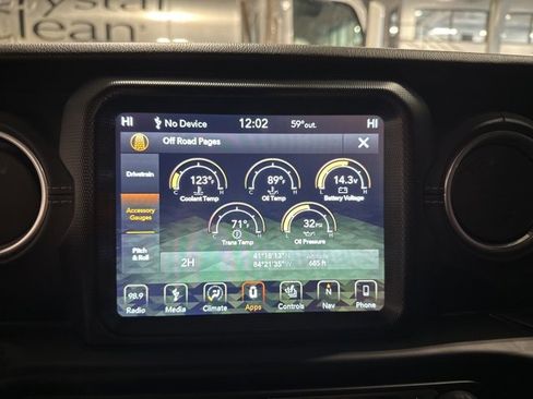 Used 2019 Jeep Wrangler Unlimited Sahara image 25