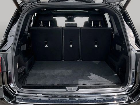 Used 2023 Mercedes-Benz EQB 350 4MATIC SUV image 36