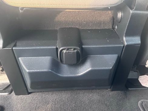 Used 2022 Ford F250 XL w/ STX Appearance Package image 19