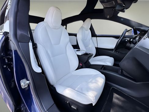 Used 2020 Tesla Model S Performance AWD/4WD image 18