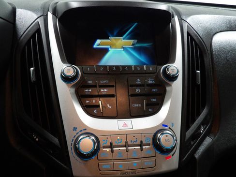 Used 2016 Chevrolet Equinox LS AWD/4WD image 12