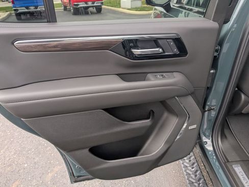 New 2026 Chevrolet Tahoe Z71 w/ Comfort Package image 10