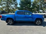 Used 2017 Toyota Tacoma TRD Sport image 4