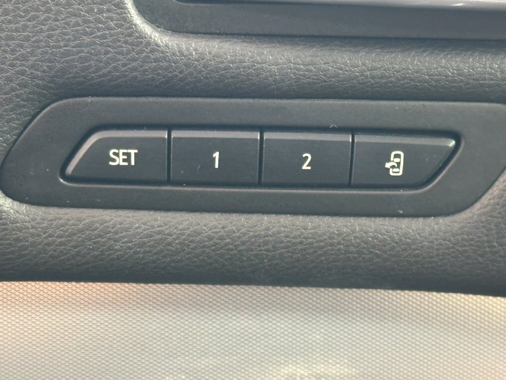 Used 2019 Cadillac XT4 Premium Luxury AWD/4WD image 39