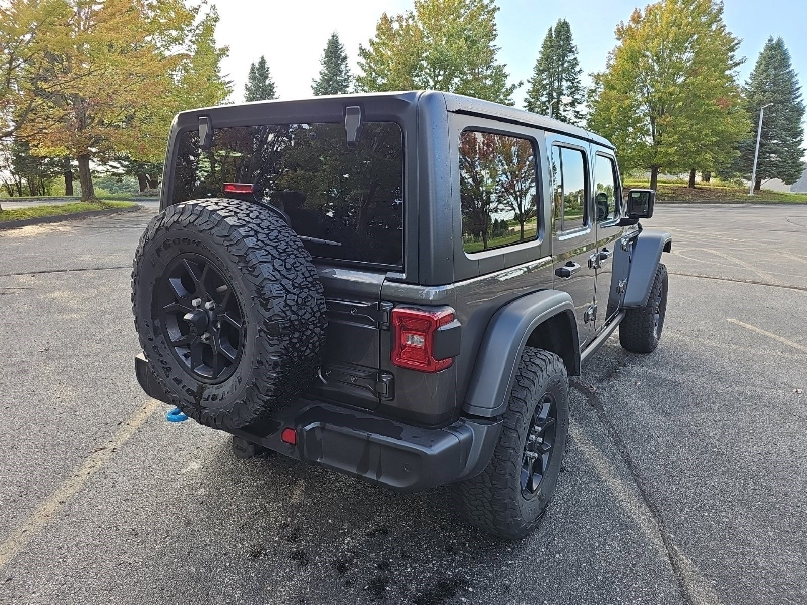 Used 2024 Jeep Wrangler Unlimited AWD/4WD image 6