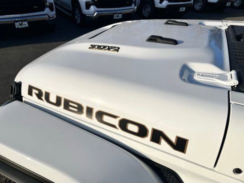 Used 2023 Jeep Wrangler Unlimited Rubicon 392 w/ Xtreme Recon 35" Tire Package AWD/4WD image 14