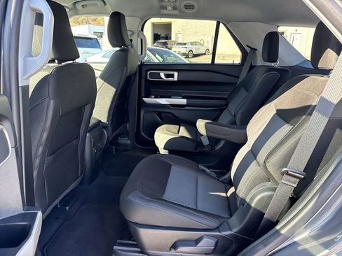 Used 2024 Ford Explorer XLT image 26