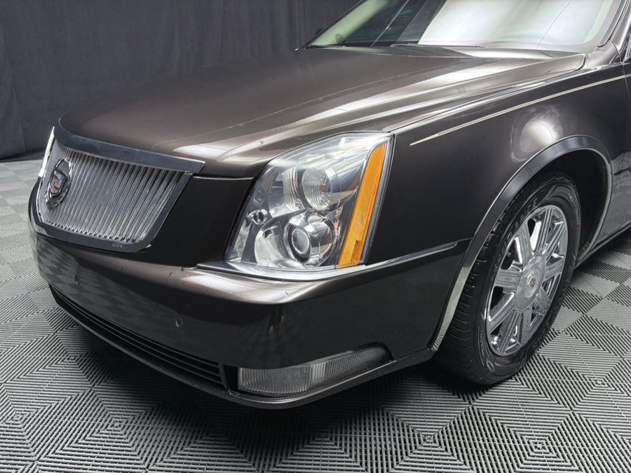 Used 2008 Cadillac DTS FWD image 10