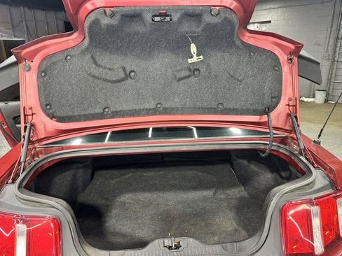 Used 2010 Ford Mustang Premium RWD image 24