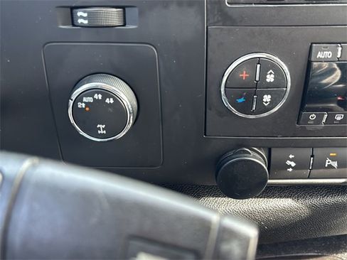 Used 2011 GMC Sierra 1500 SLE w/ Regional Value Package image 27